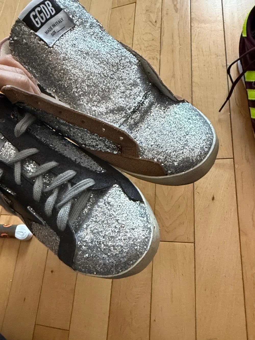 Women golden goose Silver Glitter Low-Top Sneakers & adidas shoes - Picture 16 of 16